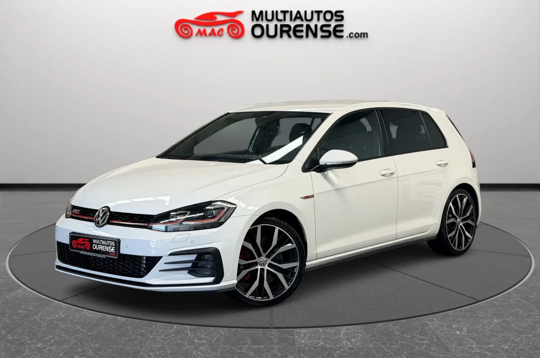 Fotografía de Volkswagen Golf GTI Performance DSG 245cv