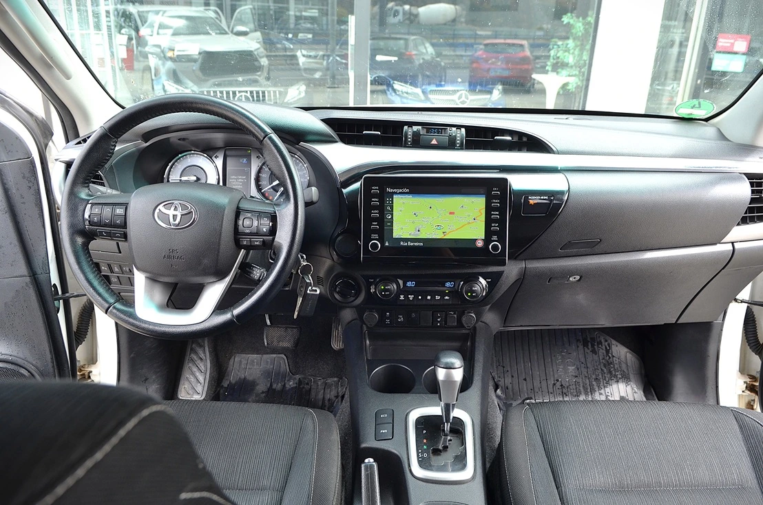 Toyota Hilux 4x4 2.4 D-4D Cabina Doble Automatico 5p, miniatura 6